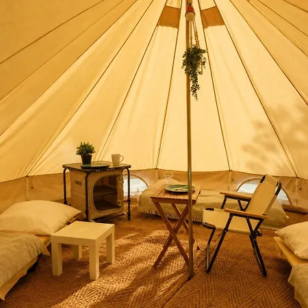 Glamping- Einzigartiges Zelten Im Ruhigen Garten Umgeben Von Obstbaeumen Luxury tent *