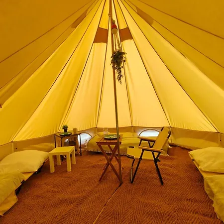 Glamping- Einzigartiges Zelten Im Ruhigen Garten Umgeben Von Obstbaeumen * Leipzig